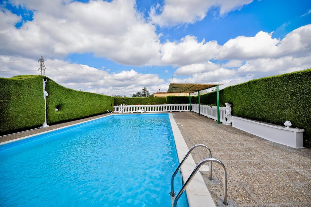 I Cinque Trulli With Swimming Pool Villa Martina Franca Eksteriør bilde